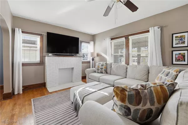 150 Wise AVE NE, North Canton, OH 44720