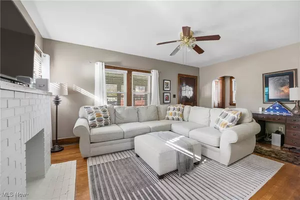 150 Wise AVE NE, North Canton, OH 44720