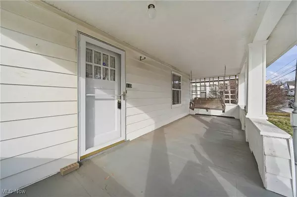 115 Wise AVE NE, North Canton, OH 44720