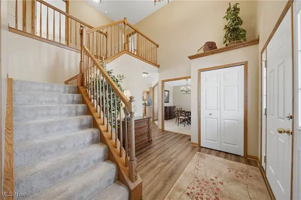 2132 Summerchase RD NE, Canton, OH 44721