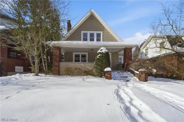 154 Crescent DR, Akron, OH 44301