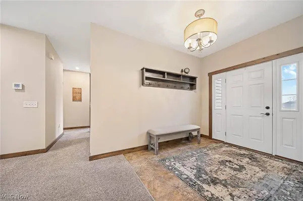 31 Shannon DR, Apple Creek, OH 44606