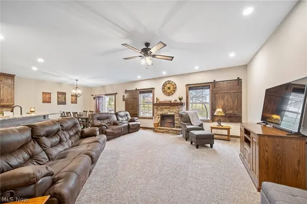 31 Shannon DR, Apple Creek, OH 44606