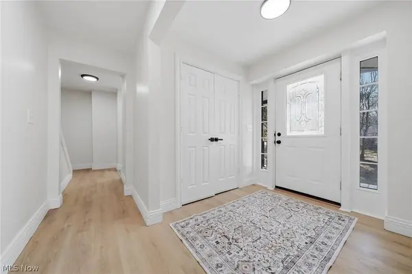 6097 Reno DR, Louisville, OH 44641