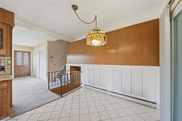 5625 Strausser ST NW, North Canton, OH 44720