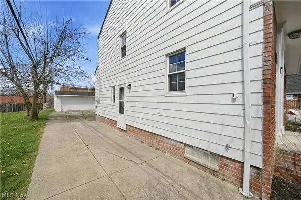 3722 Lindholm RD, Shaker Heights, OH 44120