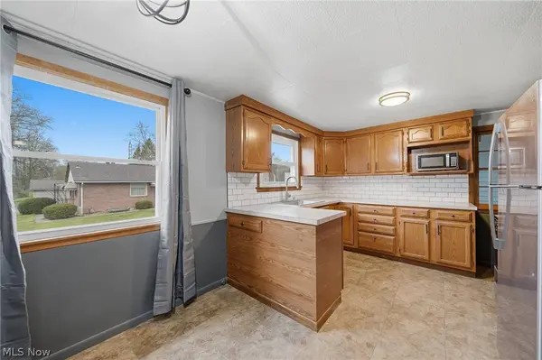 1814 Demington AVE NW, Canton, OH 44708