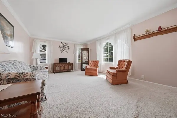 8885 Louisville ST, Louisville, OH 44641
