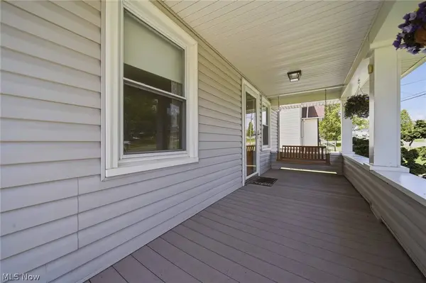 4069 Chester AVE, Louisville, OH 44641