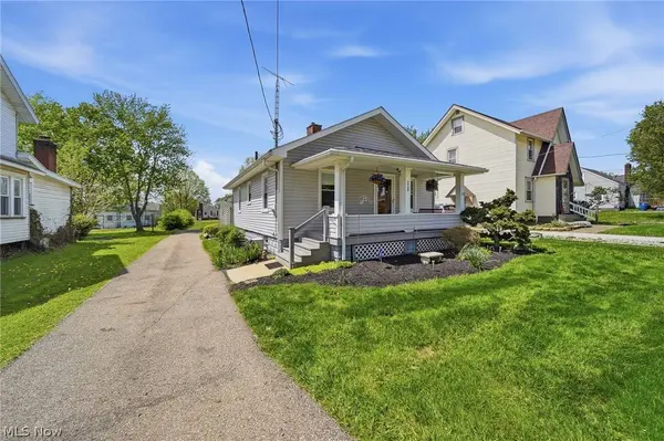 4069 Chester AVE, Louisville, OH 44641