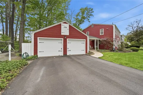 1776 Amarillo ST NW, North Canton, OH 44720