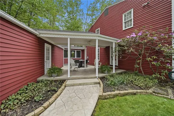 1776 Amarillo ST NW, North Canton, OH 44720