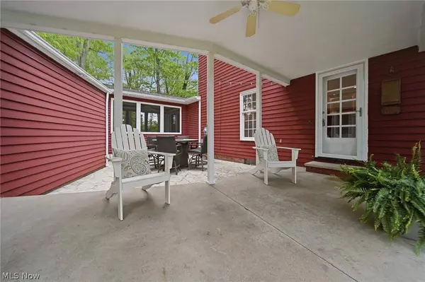 1776 Amarillo ST NW, North Canton, OH 44720