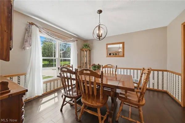 3061 Bucklers ST NW, Uniontown, OH 44685