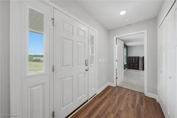 7622 Fredericksburg RD, Fredericksburg, OH 44627