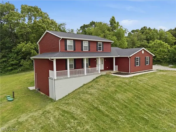 7622 Fredericksburg RD, Fredericksburg, OH 44627