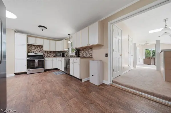 360 Dietz AVE NE, East Canton, OH 44730