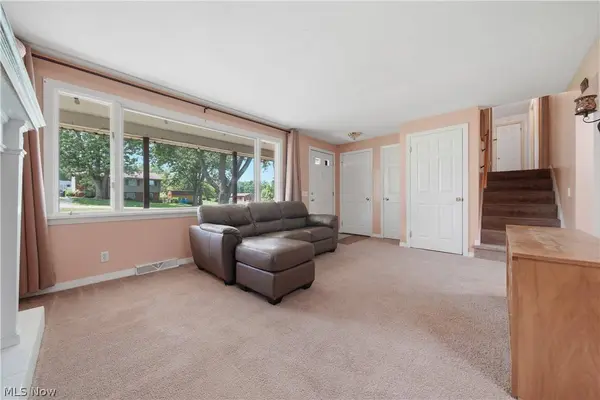 360 Dietz AVE NE, East Canton, OH 44730