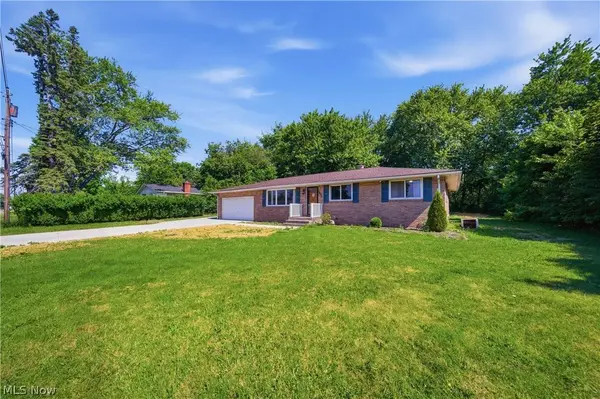 3825 34th ST NE, Canton, OH 44705