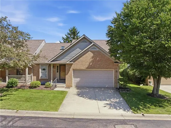 115 Denham CIR NE, Canton, OH 44721
