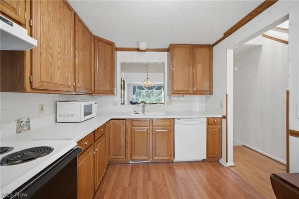 115 Denham CIR NE, Canton, OH 44721