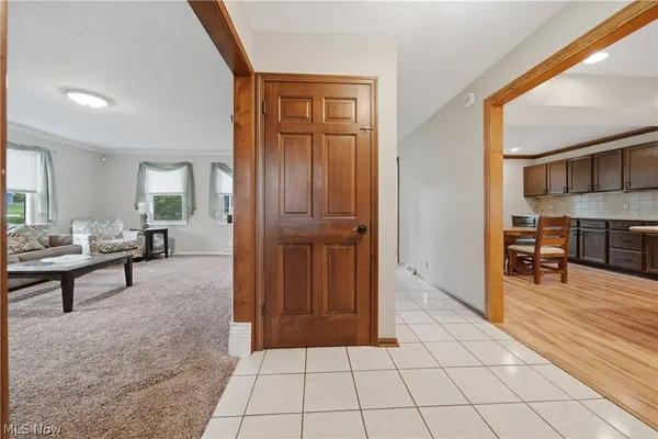 7445 Market AVE N, North Canton, OH 44721