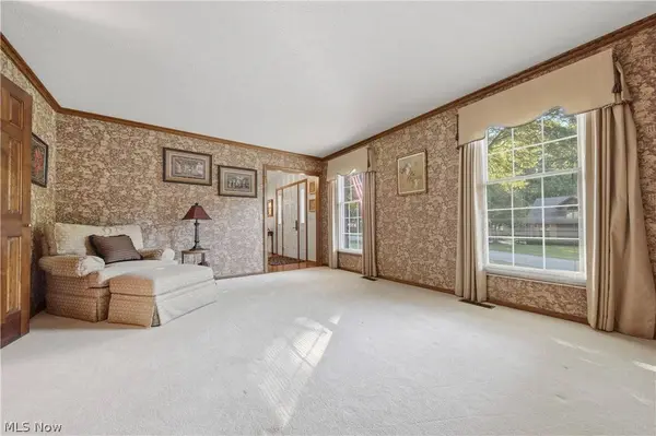 7855 Hearthstone AVE NW, North Canton, OH 44720