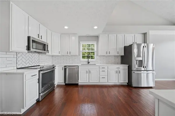 9264 Wellspring AVE NW, North Canton, OH 44720