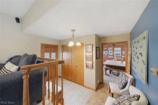 831 Oakcrest LN NE, Massillon, OH 44646