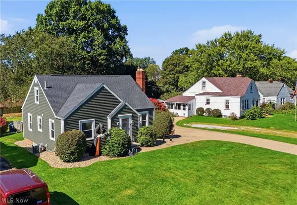 4637 Grandview AVE NE, Canton, OH 44705