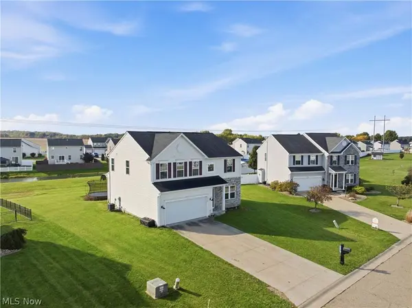 4418 Chevron CIR SW, Massillon, OH 44646