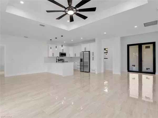 3105 46th ST W, Lehigh Acres, FL 33971