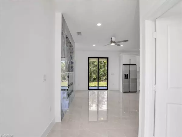 2809 Cerito AVE N, Lehigh Acres, FL 33971