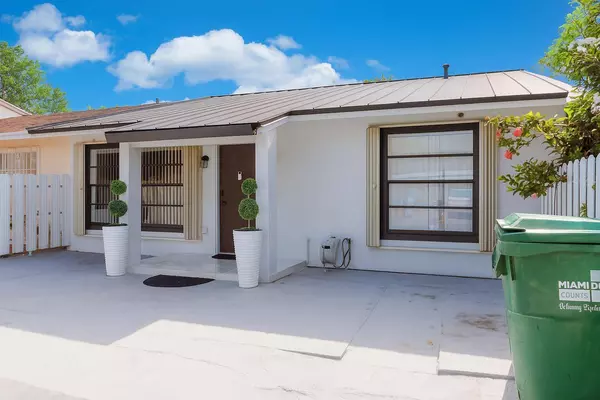 4416 NW 185th ST, Miami Gardens, FL 33055