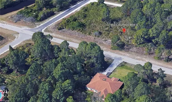 462 Columbus BLVD S, Lehigh Acres, FL 33974