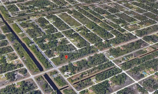 462 Columbus BLVD S, Lehigh Acres, FL 33974