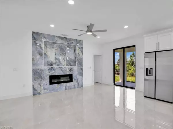 2811 Cerito AVE N, Lehigh Acres, FL 33971