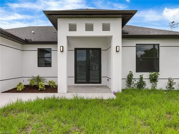 3219 43rd ST W, Lehigh Acres, FL 33971