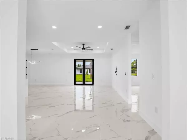 3219 43rd ST W, Lehigh Acres, FL 33971