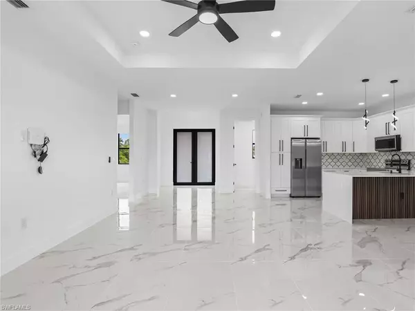 3219 43rd ST W, Lehigh Acres, FL 33971