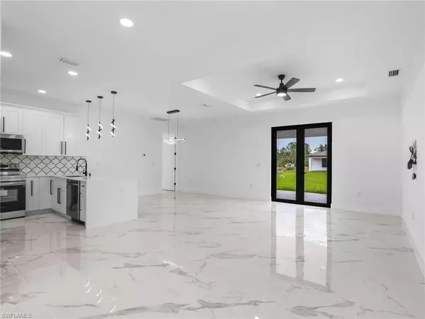 3219 43rd ST W, Lehigh Acres, FL 33971