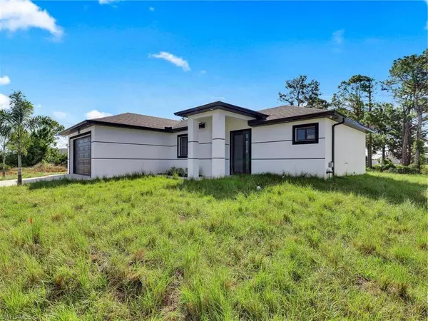 3417 8th ST SW, Lehigh Acres, FL 33976