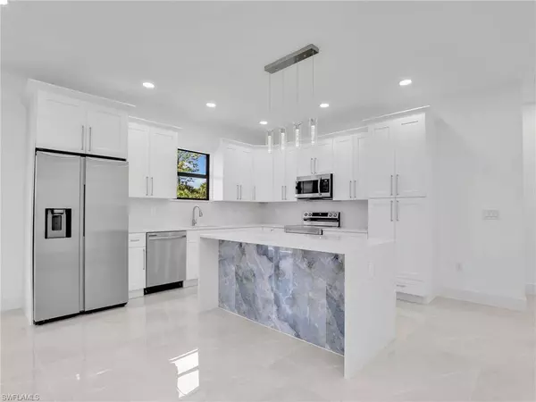 2811 Cerito AVE N, Lehigh Acres, FL 33971