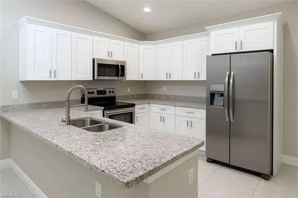 4622 Leonard BLVD S, Lehigh Acres, FL 33973