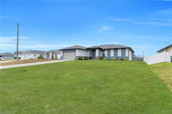 309 NE 15th TER, Cape Coral, FL 33909