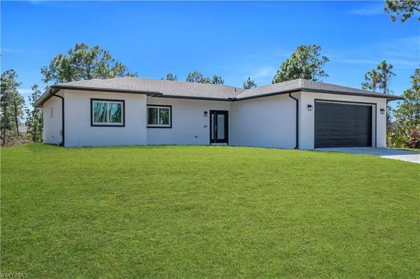 1142 Dutchess ST E, Lehigh Acres, FL 33974