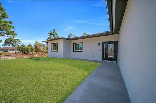 828 Genoa AVE S, Lehigh Acres, FL 33974