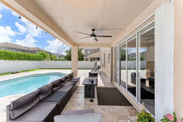 16223 SW 15th ST, Pembroke Pines, FL 33027
