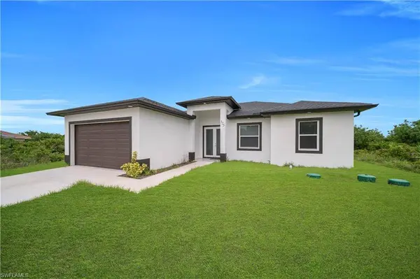 325 Paulcrest AVE, Lehigh Acres, FL 33974