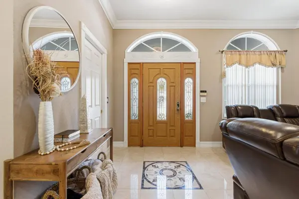 2570 SE 4th PL, Homestead, FL 33033